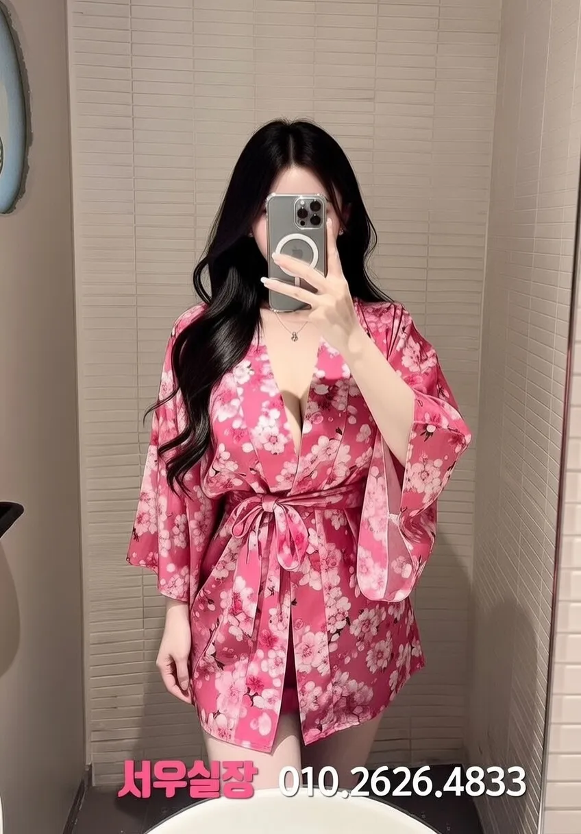 프리미엄 파트너 프로필 1 - 다양한 스타일의 매력적인 파트너